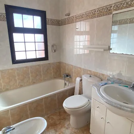 Tatil Evi Casa Mar De - Vistas Al Mar - Terraza Privada Con Jardin - Wifi Y Parking Gratis *